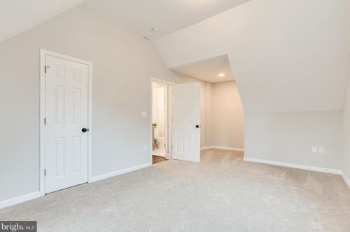 114 Williamsburg Dr, Silver Spring MD 20901-2728 exterior