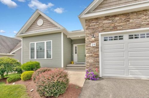 29 Sonoma Ln, Middletown, CT 06457-2077