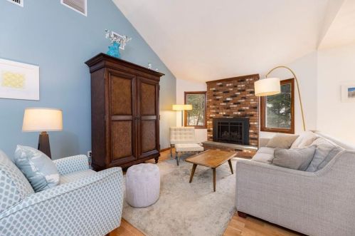 34 Donizetti Rd, Westerly, RI 02891-4621