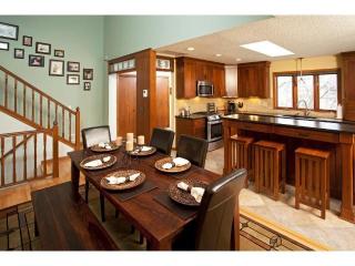 15 Magnolia Ln, Minneapolis MN  55441-5707 exterior