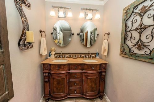 244 Nocona Dr, Nocona TX 76255-9264 exterior