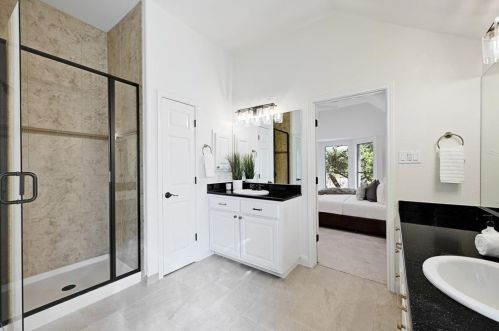 11112 Claro Vista Cv, Austin TX  78739-1917 exterior