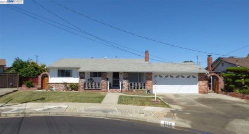 1899 Dove Way, Hayward, CA 94545-4933