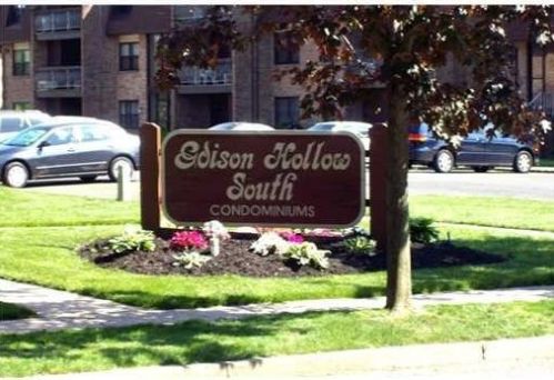1620 Raspberry Ct, Edison NJ  08817-2768 exterior