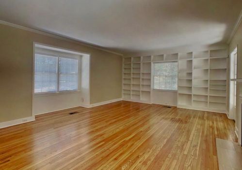 811 38th St, Austin TX  78705-1809 exterior