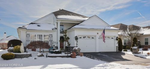 13 Wycliffe Dr, Lakehurst NJ  08759-6165 exterior