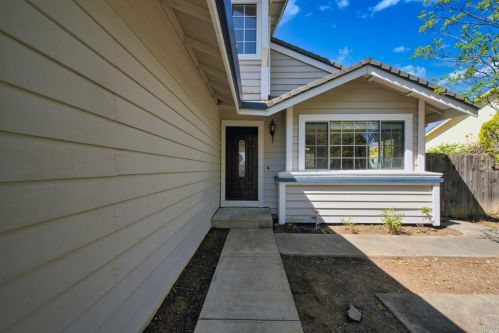 290 Limerick Way, Vacaville, CA 95688-9383