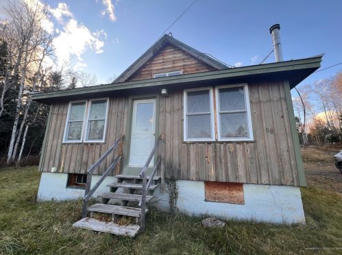 88 Stratton Rd, Dallas Plt, ME 04970-4136