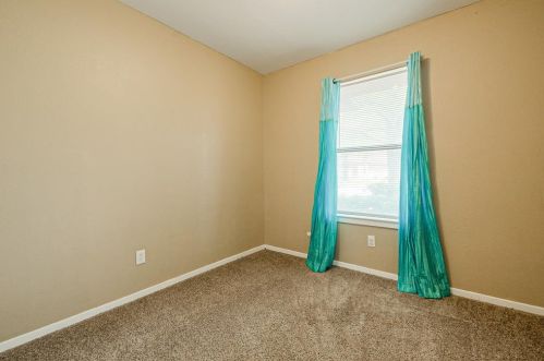 501 Center St, Whitewright TX 75491-2804 exterior