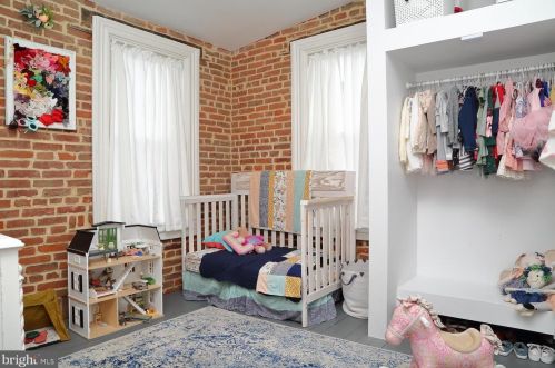 237 Cherry St, Lancaster PA  17602-2725 exterior