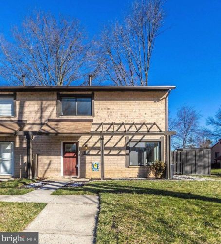 9595 Standon Pl, Columbia, MD 21045-3926