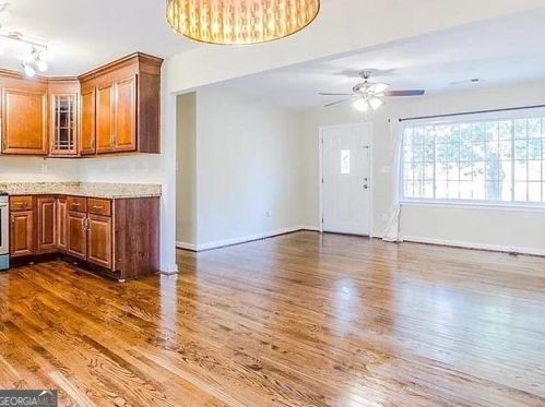 2434 Graywall St, Atlanta GA  30344-2210 exterior