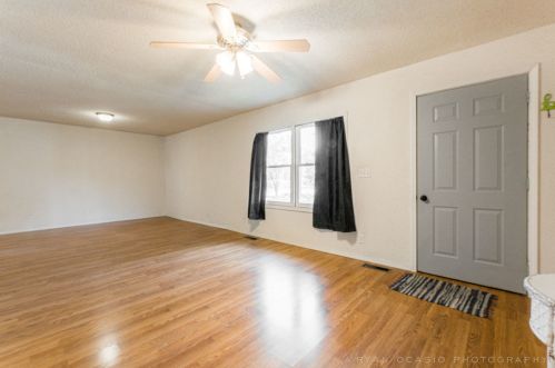 619 Orchard St, Nelson, IL 61021-1152