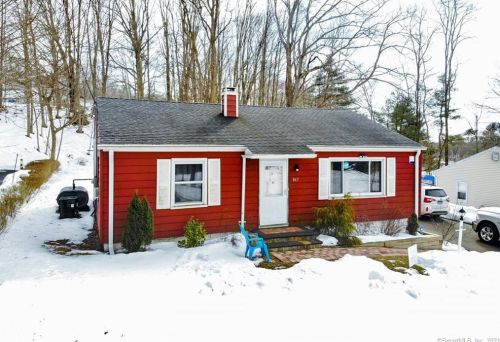 867 Durham Rd, Wallingford, CT 06492-2526