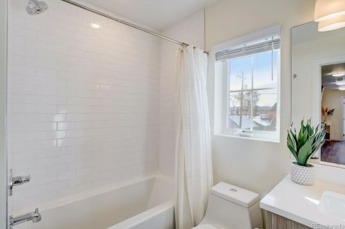 3229 Bannock St, Englewood CO  80110-2417 exterior