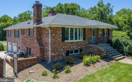 43819 Spinks Ferry Rd, Leesburg VA  20176-5205 exterior