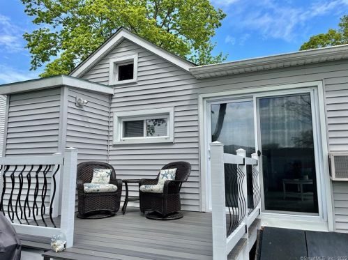 20 Beckwith St, Niantic CT  06357-3202 exterior