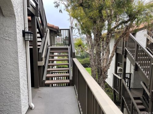26 Corniche Dr, Dana Point, CA 92629-4075