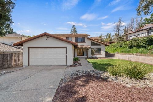 2875 Vista Del Valle, Morgan Hill, CA 95037-3932