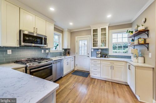 610 Ellsworth Dr, Silver Spring MD 20910-4301 exterior