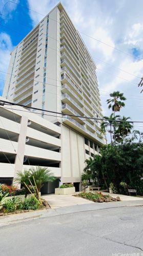 2452 Tusitala St, Honolulu HI  96815-3154 exterior