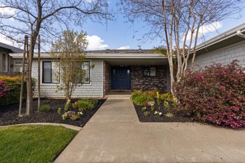 601 Nevins Dr, Lodi, CA 95242-3568