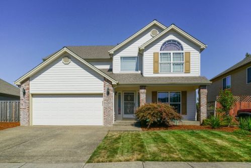 1275 Independence Ave, Woodburn, OR 97071-7658