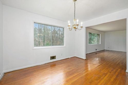 558 Larchmont Dr, Atlanta GA  30318-7112 exterior