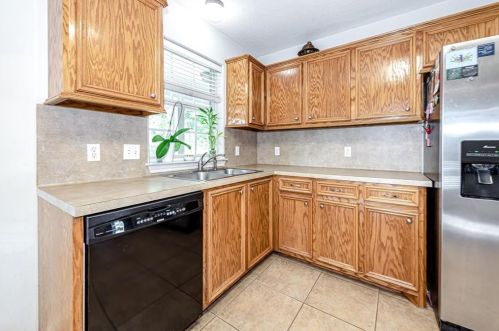 1016 Chateau Wood Pkwy Dr, Conroe TX  77385-9771 exterior