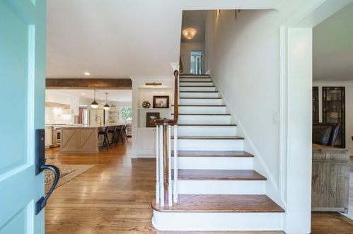 2442 Hyde Manor Dr, Atlanta, GA 30327-1130