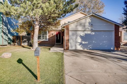 46 Quay St, Denver, CO 80226-2074