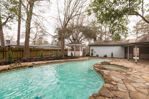 27270 Paula Ln, Conroe TX  77385-9089 exterior