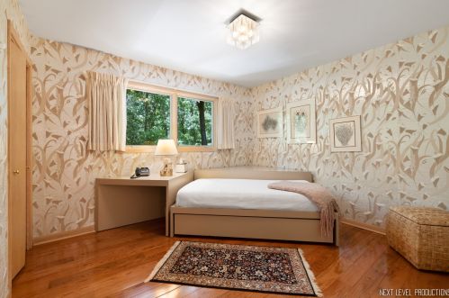 2740 Edgewood Ln, Bannockburn IL  60015-1617 exterior