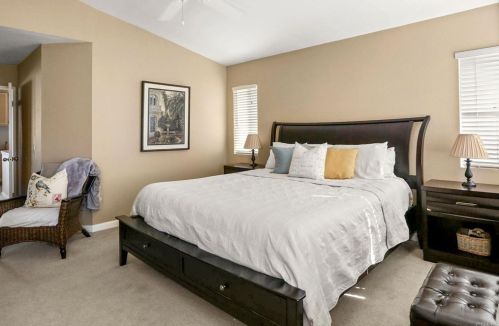 1894 Timber Trl, Vista CA 92081-7326 exterior