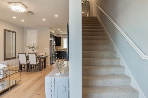 5506 Iron Horse Pkwy, Pleasanton, CA 94568