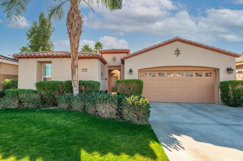 81945 Golden Star Way, La Quinta, CA 92253-9371