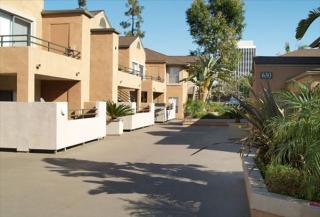 650 Broadway, Anaheim CA  92805-4007 exterior