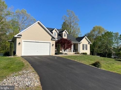 5505 Oak Ct, Mineral, VA 23117-5056