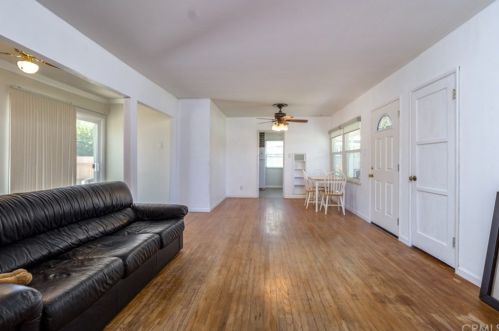 3835 Stansell Dr, Riverside CA  92501-1850 exterior