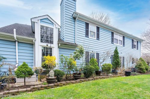 904 Buckingham Cir, Middletown NJ  07748-3467 exterior