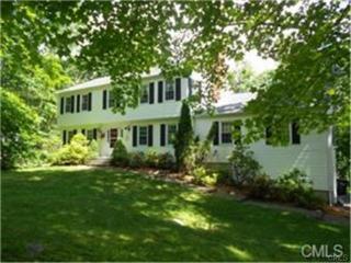 55 Osborne Hill Rd, Sandy Hook CT  06482-1544 exterior