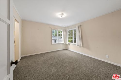 1347 San Luis Rey Dr, Glendale CA  91208-1961 exterior