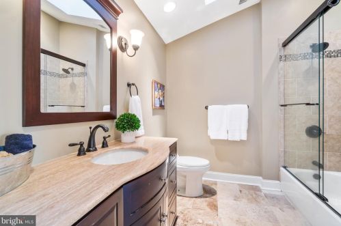 1258 River Rd, Shady Side MD 20764-9694 exterior