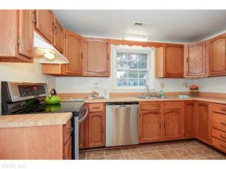 1010 Baugher Ave, Chesapeake, VA 23323-3512