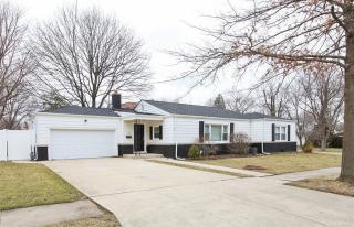 830 Latimer Ln, Homewood IL  60422-1354 exterior