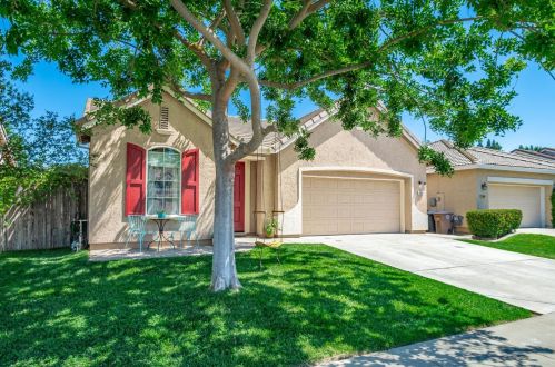 4605 Stuben Ct, Elk Grove, CA 95758-3963