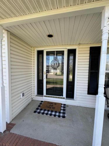 2747 Ashlar Dr, Springfield OH  45503-1862 exterior