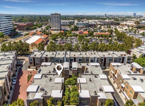 252 Jeanette Ln, Santa Ana CA  92705-6016 exterior