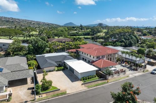 1029 Makaiwa St, Honolulu HI  96816-5403 exterior