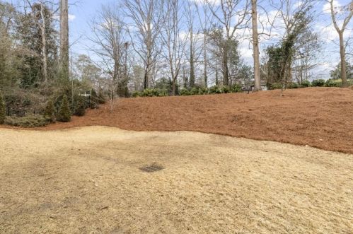 304 Frst Vly Ct, Atlanta GA  30342-2353 exterior
